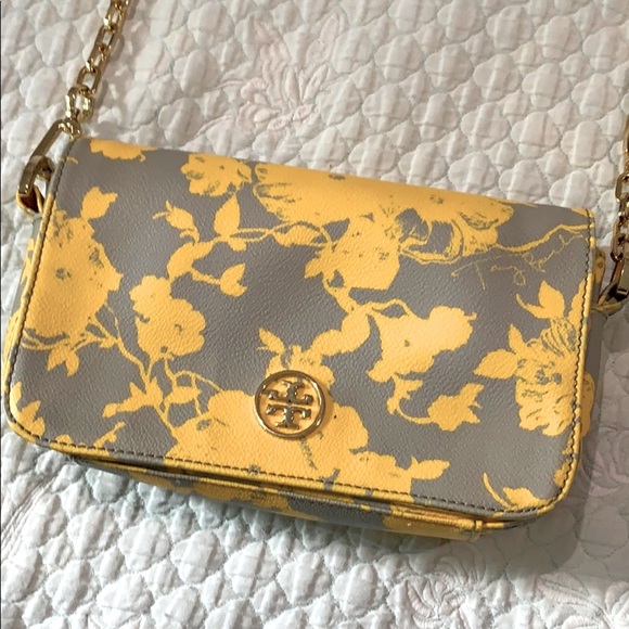 Tory Burch Handbags - Tory Burch Crossbody Floral Bag